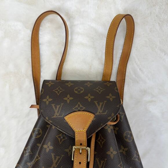 Louis Vuitton Montsouris MM Backpack in Monogram canvas - Picture 6 of 10